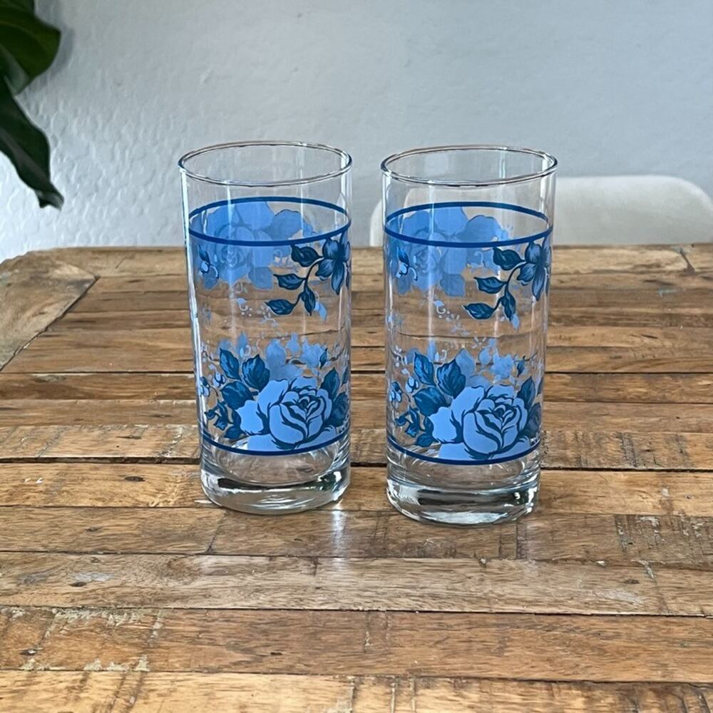 Corelle Blue Velvet 16 oz Glassware Tumblers Set of 2 6" Tall Blue Rose Pattern - Picture 2 of 6